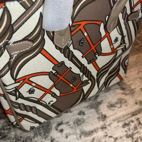 Elegant Patterned Satchel in Tan and Brown - Picture 5 of 6